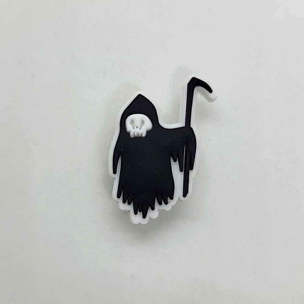 🎈5/$10🎈 PATCHES..CROC CHARMS.. horror..